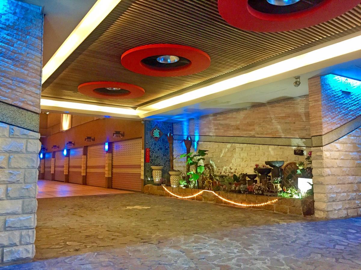 Spring Breeze Boutique Motel Гаосюн Екстер'єр фото